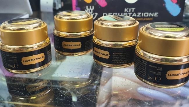 Kit da 4 Monofasici per Ricostruzione Unghia Luxury Nails